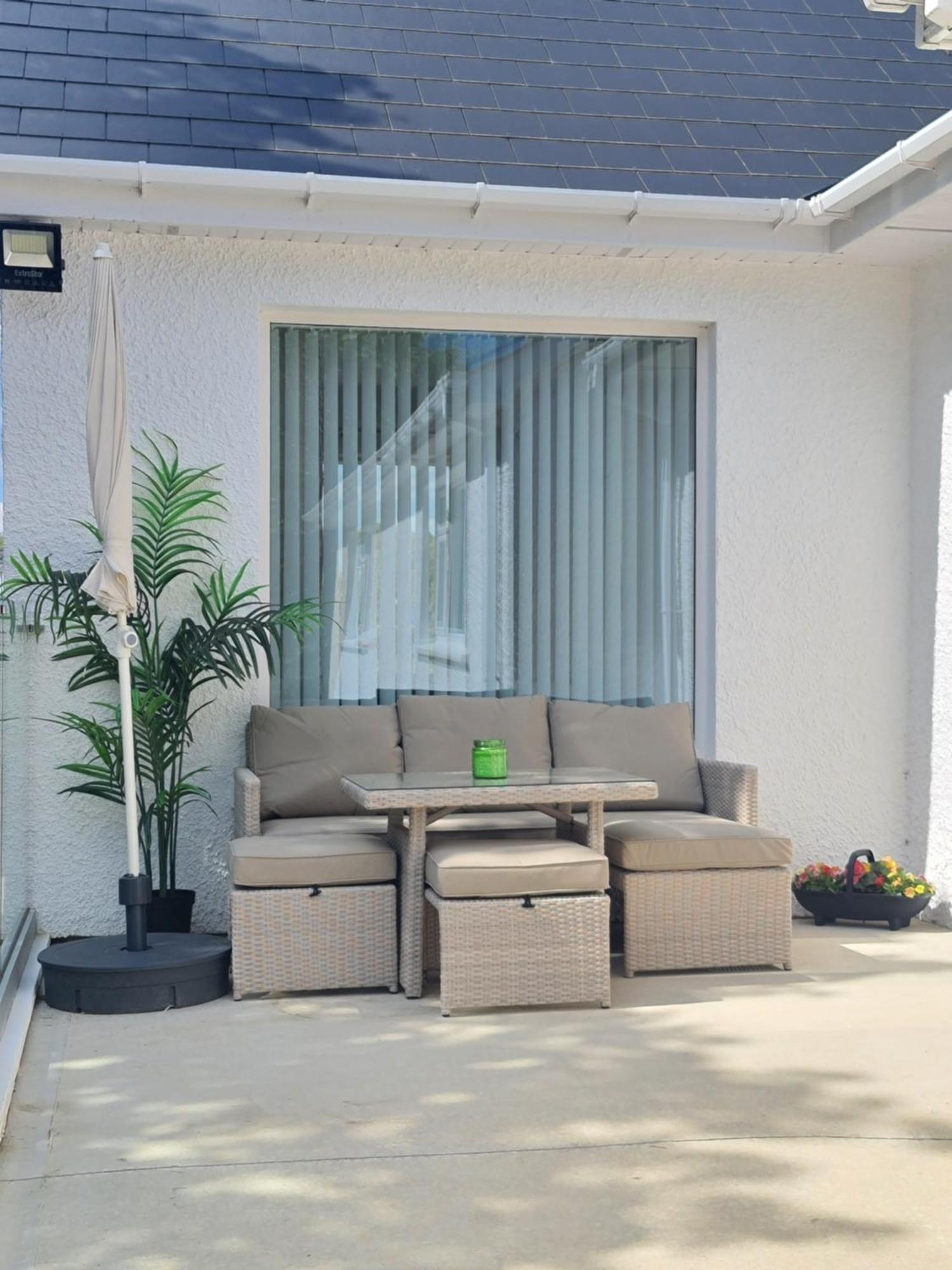 Annie'S House With Thermal Health Spa Moville Exteriör bild